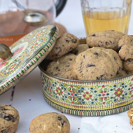 Oreo cookies with white chocolate - Recipe photo by zoethoudertje