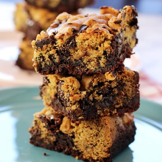 Chocolate chip cookie brownies - Recipe photo by Food Gal