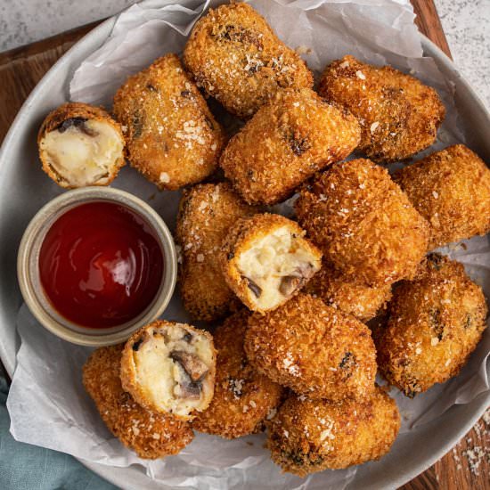 Potato mushroom croquettes - Recipe photo by cherryonmysundae