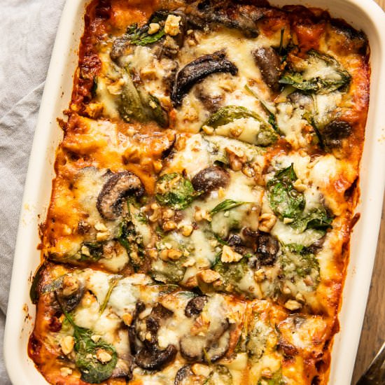 Spinach & Mushroom Lasagna - Recipe photo by Jar Of Lemons