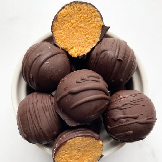 Pumpkin Spice Truffles - Recipe photo by frozen_bananas_