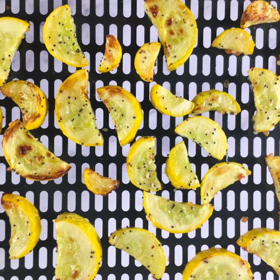 Air Fryer Yellow Summer Squash - Recipe photo by summeryule.com