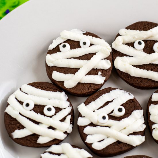 Mummy Cookies - Recipe photo by CrayonsAndCravings