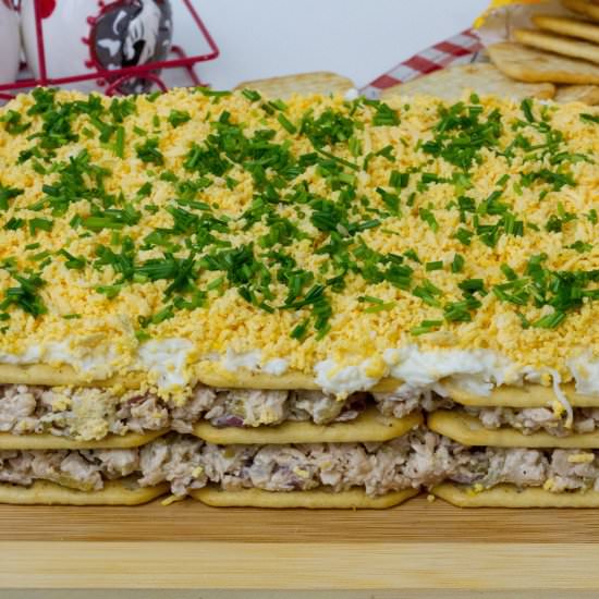 Layered chicken salad - Recipe photo by mecooks.com