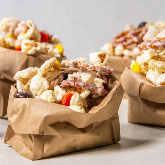 Seasonal Snack Mix - Recipe photo by Sweetphi