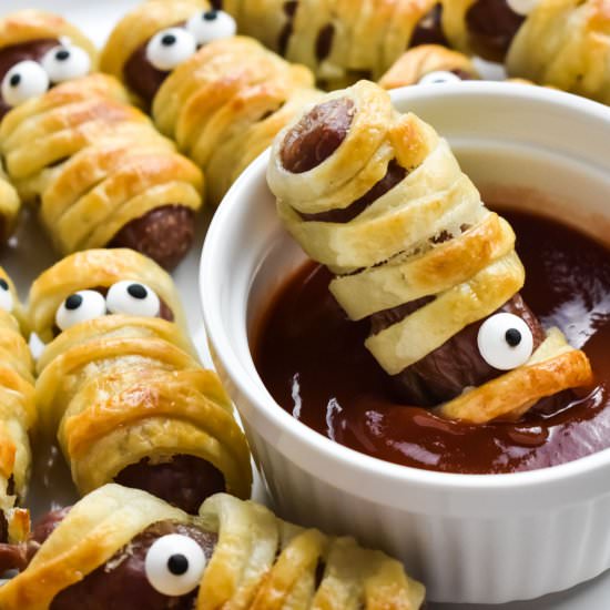 Halloween Sausage Mummy Snack - Recipe photo by bakewithamy
