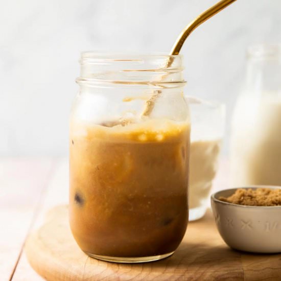 Iced Brown Sugar Oatmilk Espresso - Recipe photo by Desserts And Drinks