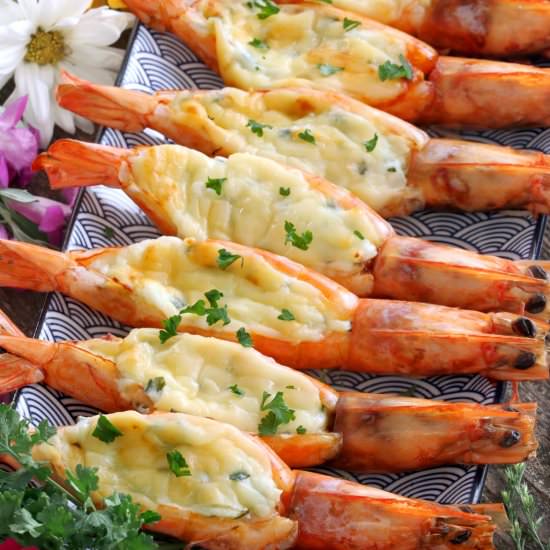 CHEESY BAKED BUTTERFLIED SHRIMP - Recipe photo by foxy folksy
