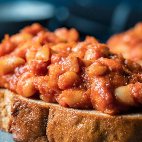 Vegan Baked Beans - Recipe photo by lovingitvegan