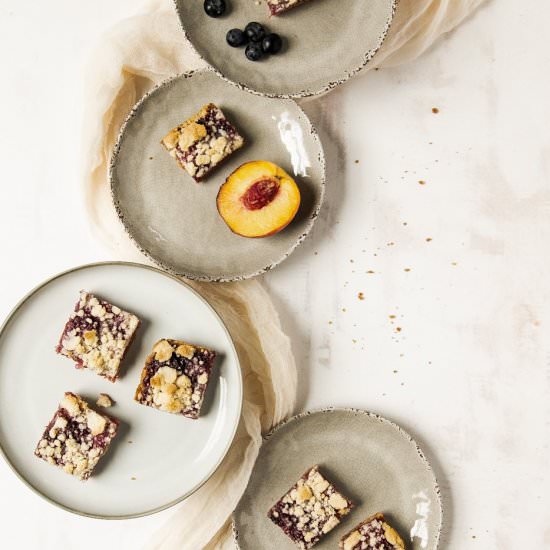 Peach blueberry crumb bars - Recipe photo by katethebaker