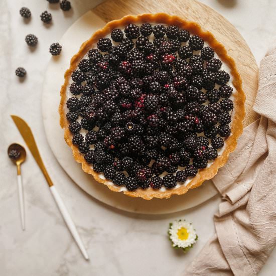 Blackberry Tart | PassionOn - Recipe photo by Izabela Heftowicz