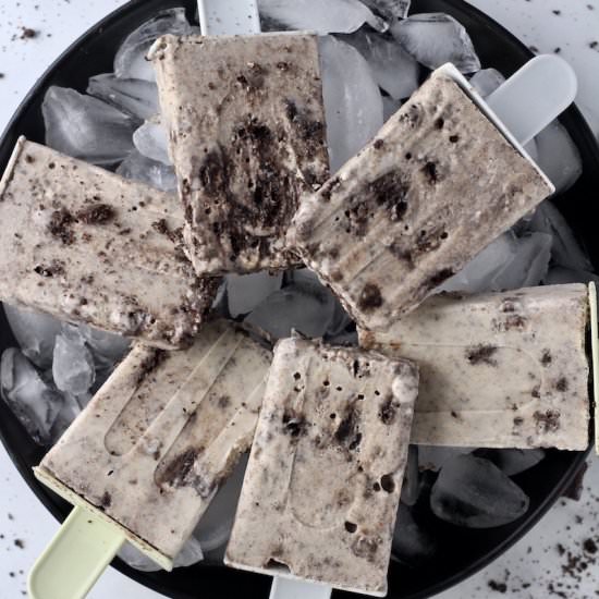 Cookies and Cream Popsicles - Recipe photo by My Life After Dairy