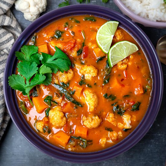 Thai Red Curry with Cauliflower - Recipe photo by skinnyspatula