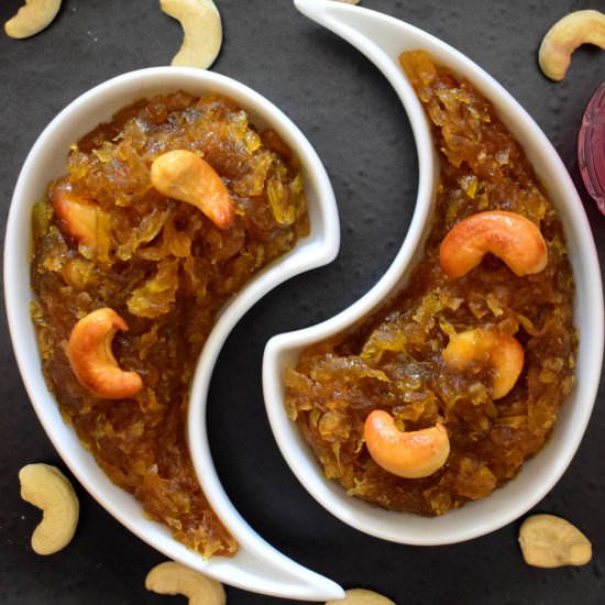 Apple ka halwa - Recipe photo by rumkisgoldenspoon