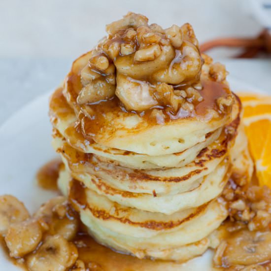 bananas foster pancakes - Recipe photo by everyday-delicious.com