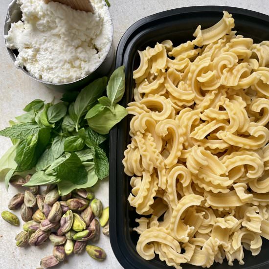 Cascatelli & Peas in Ricotta Sauce - Recipe photo by onthebias