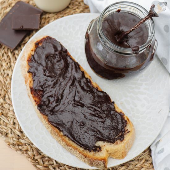 hazelnut and chocolate spread - Recipe photo by aVegTasteFromAtoZ