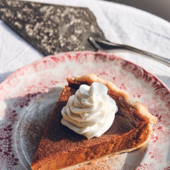 The Best Vegan Pumpkin Pie - Recipe photo by instantveg