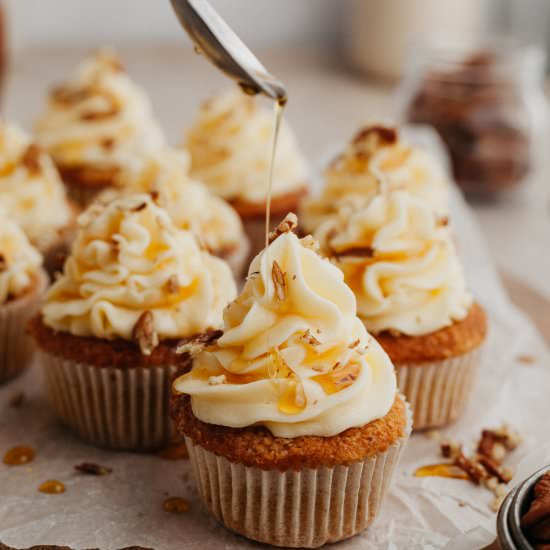 Maple Cupcakes - Recipe photo by alpineella