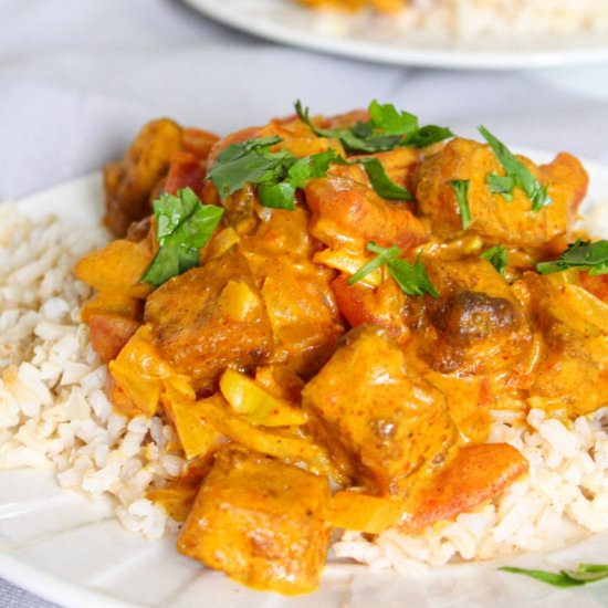 Delicious vegan butter chicken - Recipe photo by DamnTastyVegan