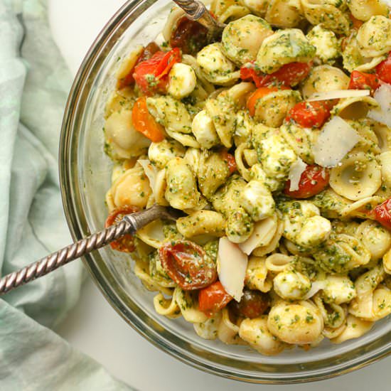 Creamy Pesto Pasta Salad - Recipe photo by suebeehomemaker