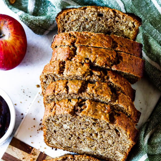 Healthy Apple Bread Recipe - Recipe photo by MaesMenu