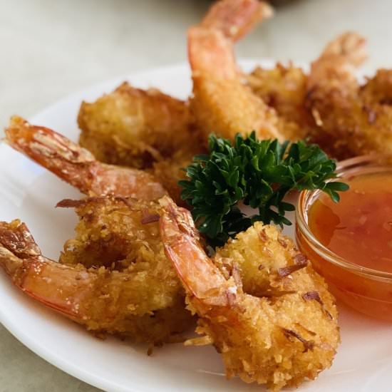 Easy Crispy Coconut Shrimp - Recipe photo by amycaseycooks