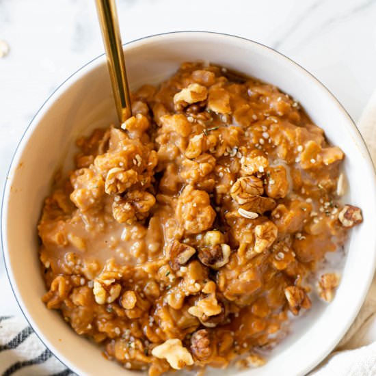 Vegan Pumpkin Pie Oatmeal - Recipe photo by greenseggsandyams