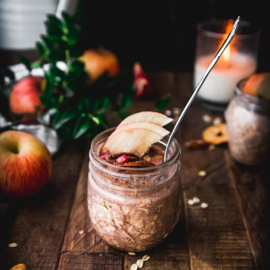 Apple Pie Overnight Oats - Recipe photo by emily_garlichead