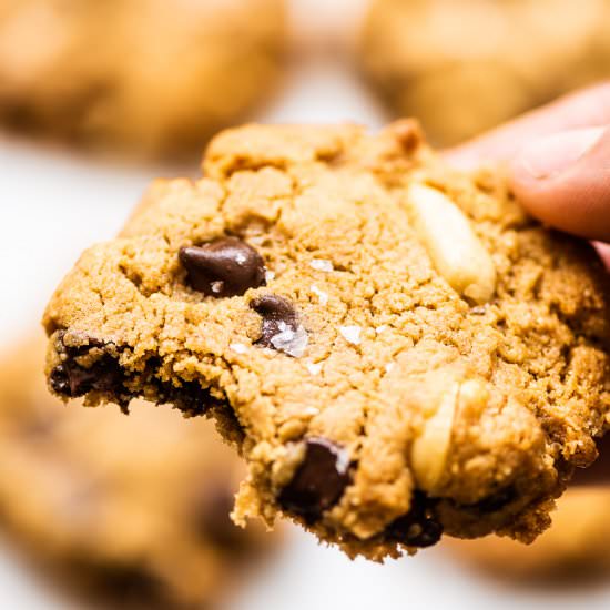 Gluten Free Peanut Butter Cookies - Recipe photo by The Endless Meal