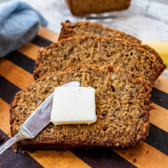 Easy Banana Bread with Brown Sugar - Recipe photo by piece.of.lulu