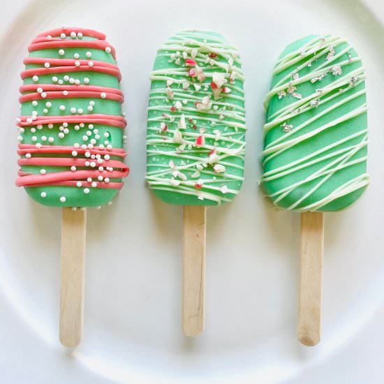 Christmas Cake Popsicles - Recipe photo by AubreysKitchen