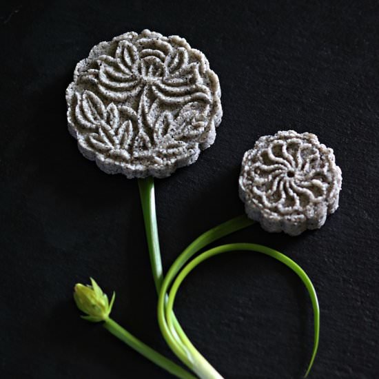 Black Sesame Biscuits - Recipe photo by Anncoo