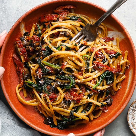 Sun-dried Tomato Pasta - Recipe photo by lindseyeatsla
