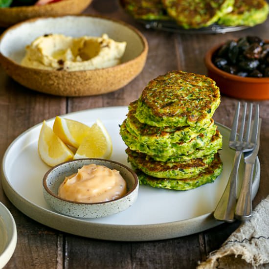 zucchini, pea and ricotta fritters - Recipe photo by between2kitchens