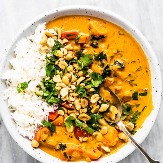 Thai Peanut Curry - Recipe photo by The Endless Meal