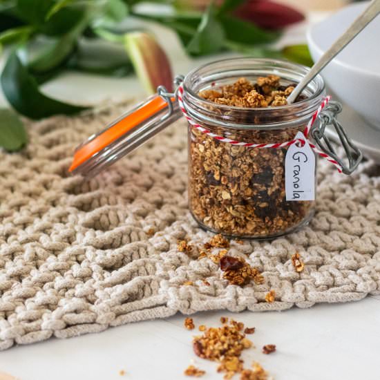 HOMEMADE CRUNCHY GRANOLA - Recipe photo by ATastyKitchen