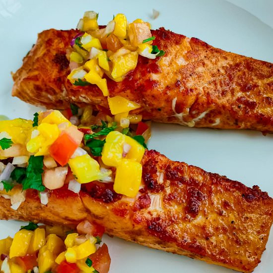 Smoked Paprika Salmon with salsa - Recipe photo by Sheeba@gohealthy