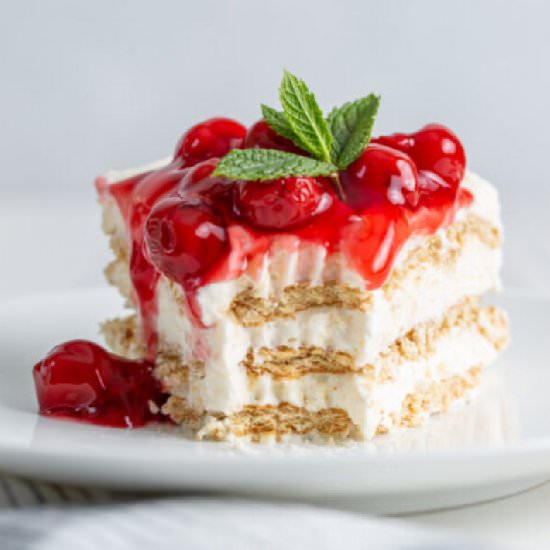 NO BAKE CHERRY CHEESECAKE CAKE - Recipe photo by KitchenDivas