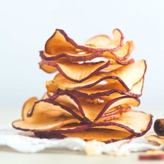 How To Dehydrate Apples - Recipe photo by wholefully