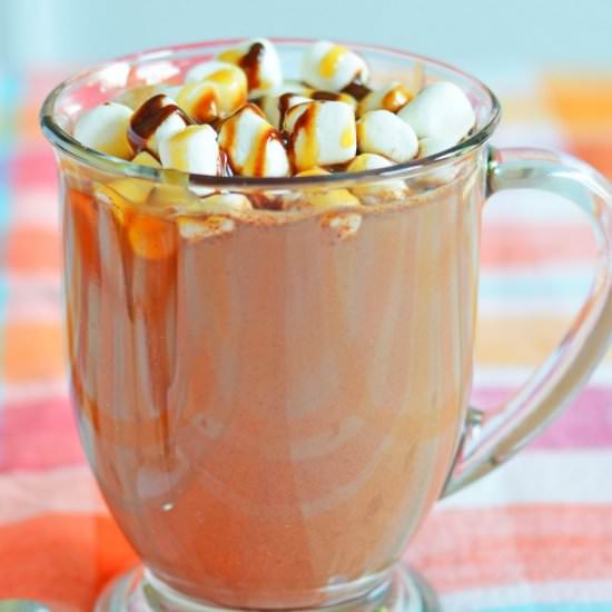BOOZY HOT CHOCOLATE - Recipe photo by Easy Peasy Creative Ideas