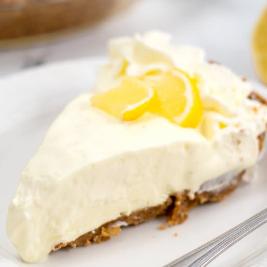 NO BAKE LEMON PIE - Recipe photo by Easy Peasy Creative Ideas