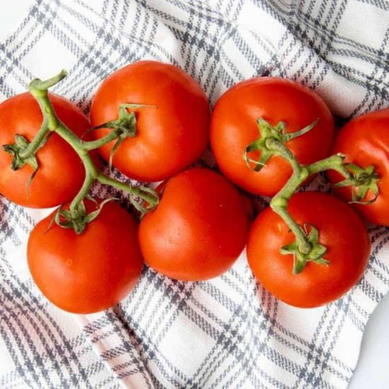 How to Preserve Tomatoes - Recipe photo by wholefully