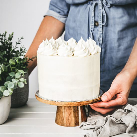 American buttercream frosting - Recipe photo by Sweetly Cakes