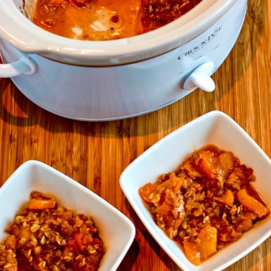 Slow Cooker Peach Crisp - Recipe photo by kalynskitchen