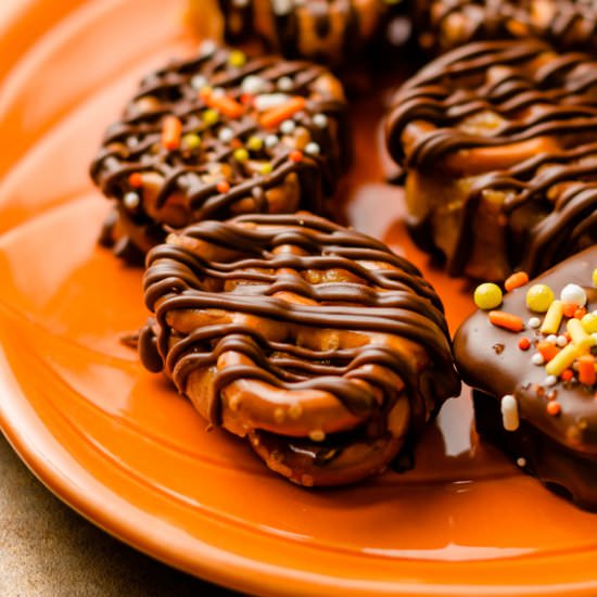 pumpkin peanut butter pretzel bites - Recipe photo by freshaprilflours