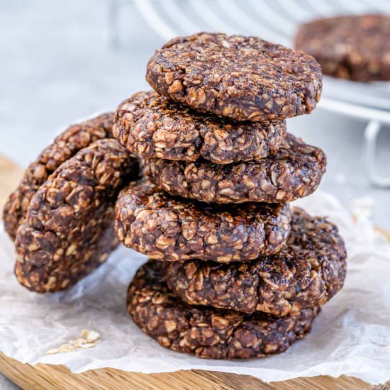 NO-BAKE CHOCOLATE OATMEAL COOKIES - Recipe photo by healthyfitnessmeals