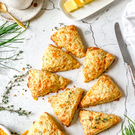 Cheddar Apple Thyme Scones - Recipe photo by tastendash