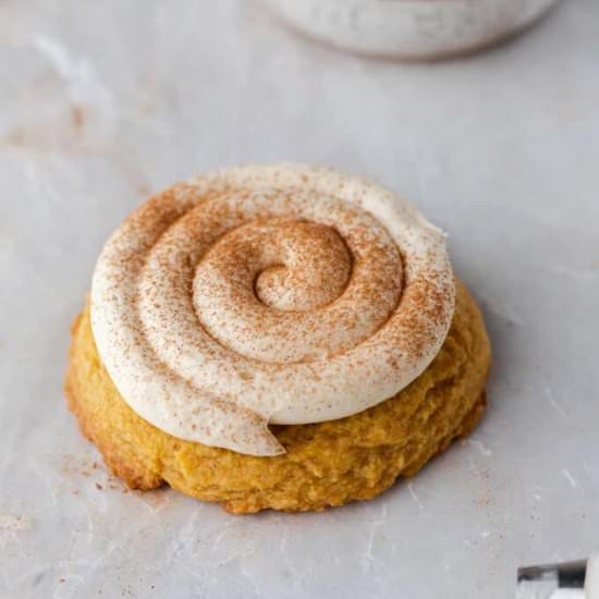 Crumbl caramel pumpkin cookies - Recipe photo by lifestyleofafoodie