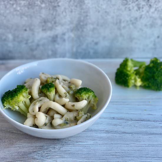 Cheesy Broccoli Pasta - Recipe photo by Eatbreathelove313